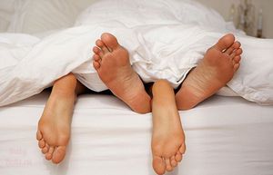 Через якийсь час відбувається зачаття після