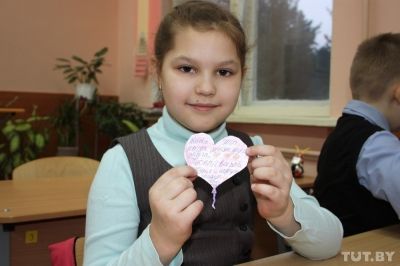 «Якщо йдуть за ручку, то закохані»: другокласники розповідають, що таке любов