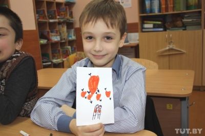 «Якщо йдуть за ручку, то закохані»: другокласники розповідають, що таке любов