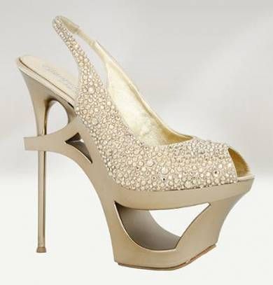 Gianmarco Lorenzi весна-літо 2012: річна доза стилю і жіночності Gianmarco Lorenzi весна-літо 2012: річна доза стилю і жіночності