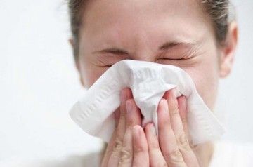 Як лікувати простудні прищі на обличчі