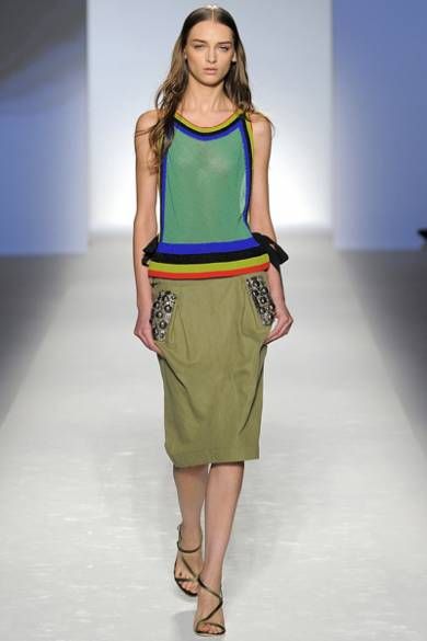 Колекція весна-літо 2012 від «королеви шифону» Alberta Ferretti Колекція весна-літо 2012 від «королеви шифону» Alberta Ferretti