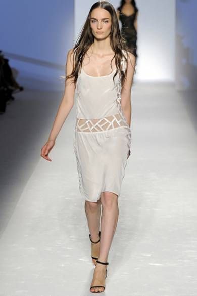 Колекція весна-літо 2012 від «королеви шифону» Alberta Ferretti Колекція весна-літо 2012 від «королеви шифону» Alberta Ferretti