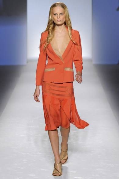 Колекція весна-літо 2012 від «королеви шифону» Alberta Ferretti Колекція весна-літо 2012 від «королеви шифону» Alberta Ferretti