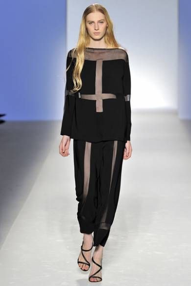Колекція весна-літо 2012 від «королеви шифону» Alberta Ferretti Колекція весна-літо 2012 від «королеви шифону» Alberta Ferretti