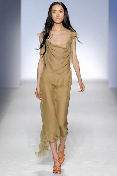 Колекція весна-літо 2012 від «королеви шифону» Alberta Ferretti Колекція весна-літо 2012 від «королеви шифону» Alberta Ferretti