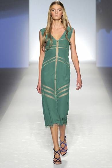 Колекція весна-літо 2012 від «королеви шифону» Alberta Ferretti Колекція весна-літо 2012 від «королеви шифону» Alberta Ferretti