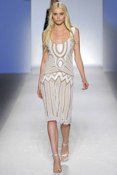 Колекція весна-літо 2012 від «королеви шифону» Alberta Ferretti Колекція весна-літо 2012 від «королеви шифону» Alberta Ferretti