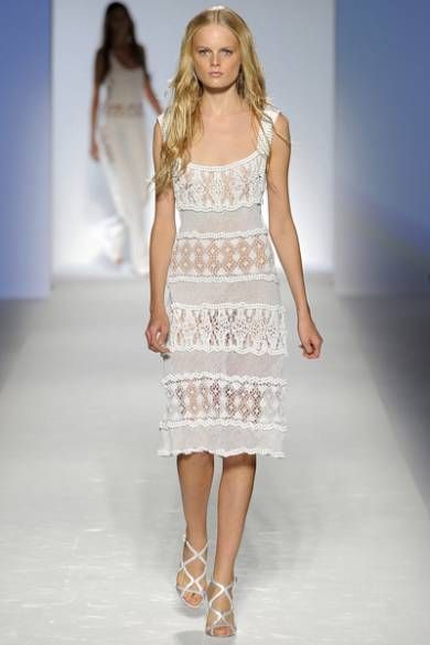 Колекція весна-літо 2012 від «королеви шифону» Alberta Ferretti Колекція весна-літо 2012 від «королеви шифону» Alberta Ferretti