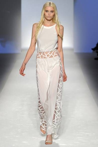 Колекція весна-літо 2012 від «королеви шифону» Alberta Ferretti Колекція весна-літо 2012 від «королеви шифону» Alberta Ferretti