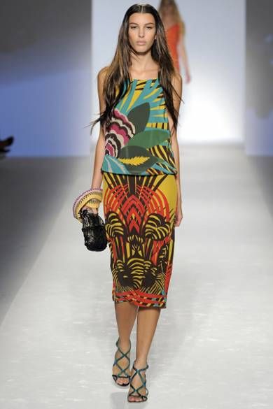 Колекція весна-літо 2012 від «королеви шифону» Alberta Ferretti Колекція весна-літо 2012 від «королеви шифону» Alberta Ferretti