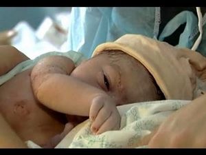 Відео перші пологи жінок
