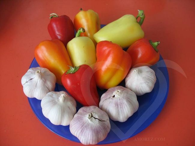 перець маринований з часником перець маринований з часником