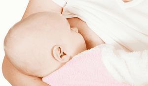 Печіння в грудях при годуванні